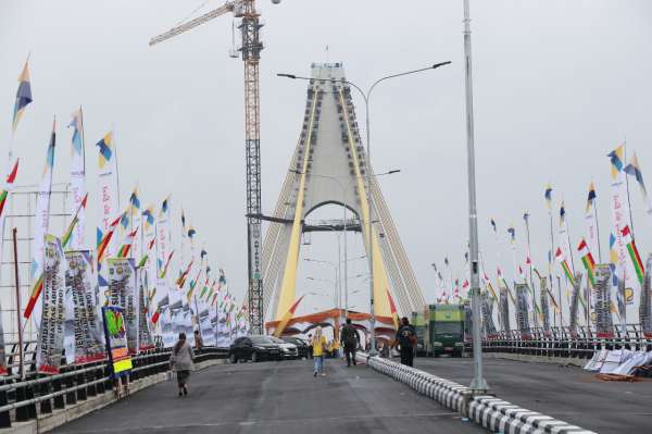 Dinas PUPR Masih Nunggu Sertifikat Pengoperasian Jembatan Siak IV