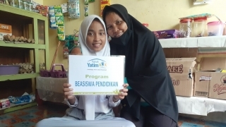 Ibunya Kehilangan Pekerjaan, Kini Salsa Tidak Mampu Membayar Uang Sekolah