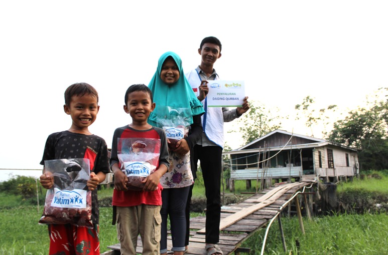 Terima Bantuan Rumah Yatim, Rafli Bersyukur Tak Lagi Berebut Daging Qurban