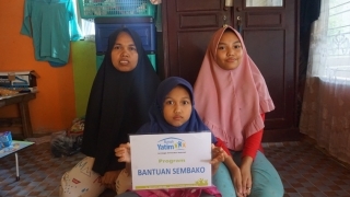 Rumah Yatim Berikan Bantuan untuk Keluarga Syahira Wirman, Yatim Berprestasi Asal Riau   