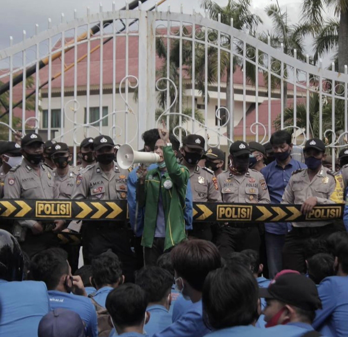 Perusahaan Ilegal di Provinsi Riau Masih Beroperasi