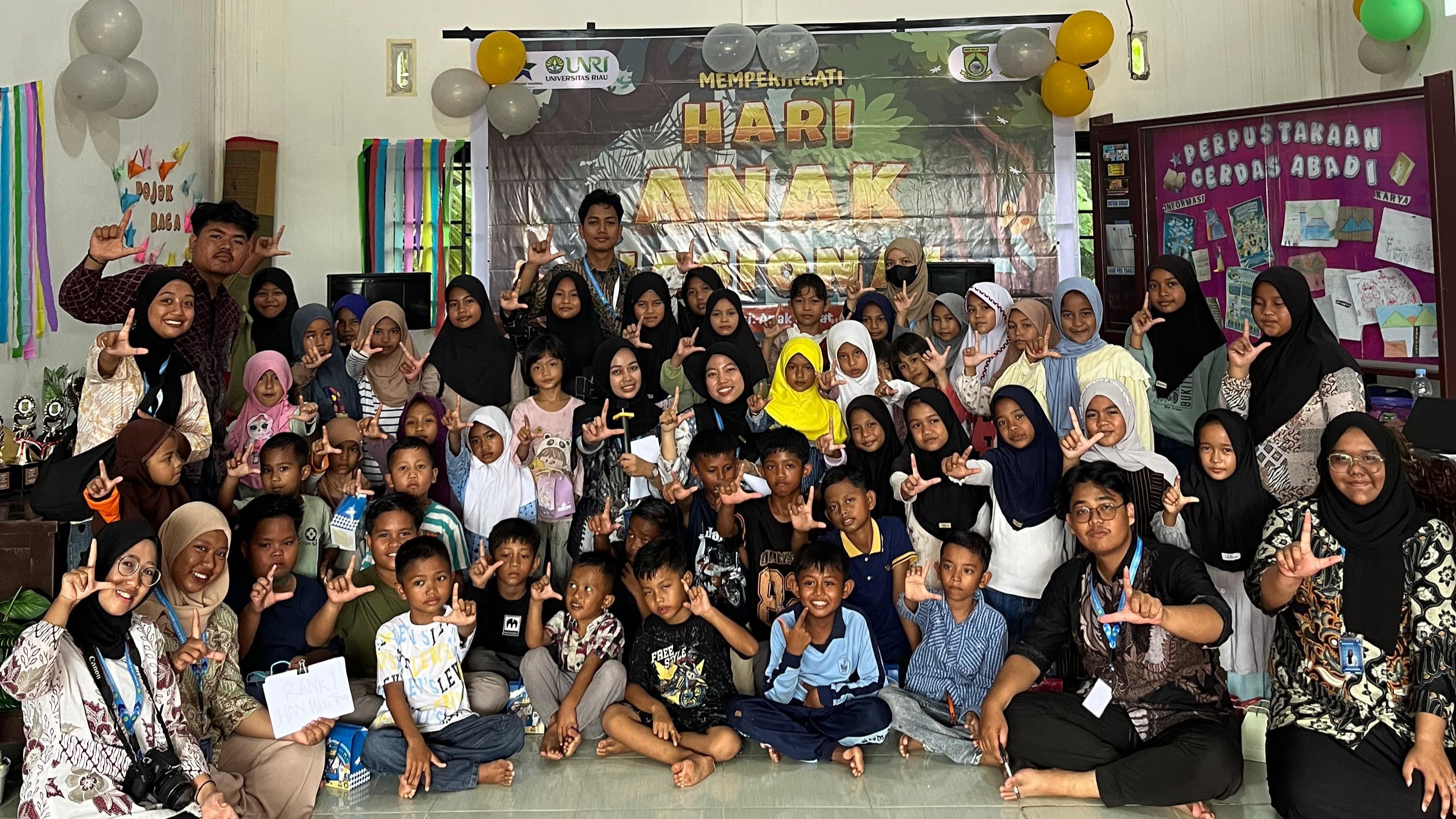 Semarak Hari Anak Nasional (HAN) 2025 : KKN Tematik Literasi UNRI Hadirkan Keceriaan Edukatif di Desa Pulau Terap